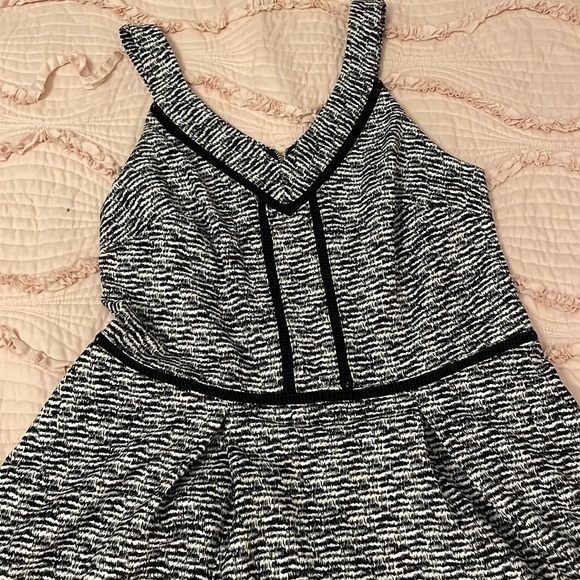 Mossimo size medium dress - Picture 2 of 2